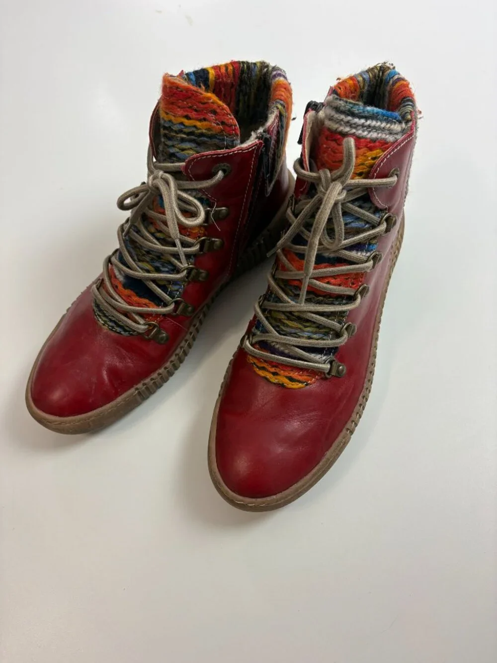 Josef Seibel Maren 06 leather ankle goots in red finish and colorful knit cuff.